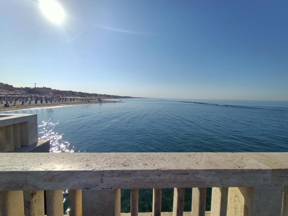 Come A Casa Pretty Apartment Lido di Ostia Exterior photo